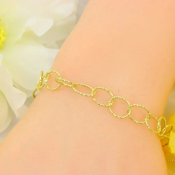Minimalist Bracelet, Sleek & Modern Design, Women’s Fashion, YC110405-B - Picture 8 of 10